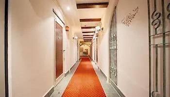 Ara Hotel Busan 2*,