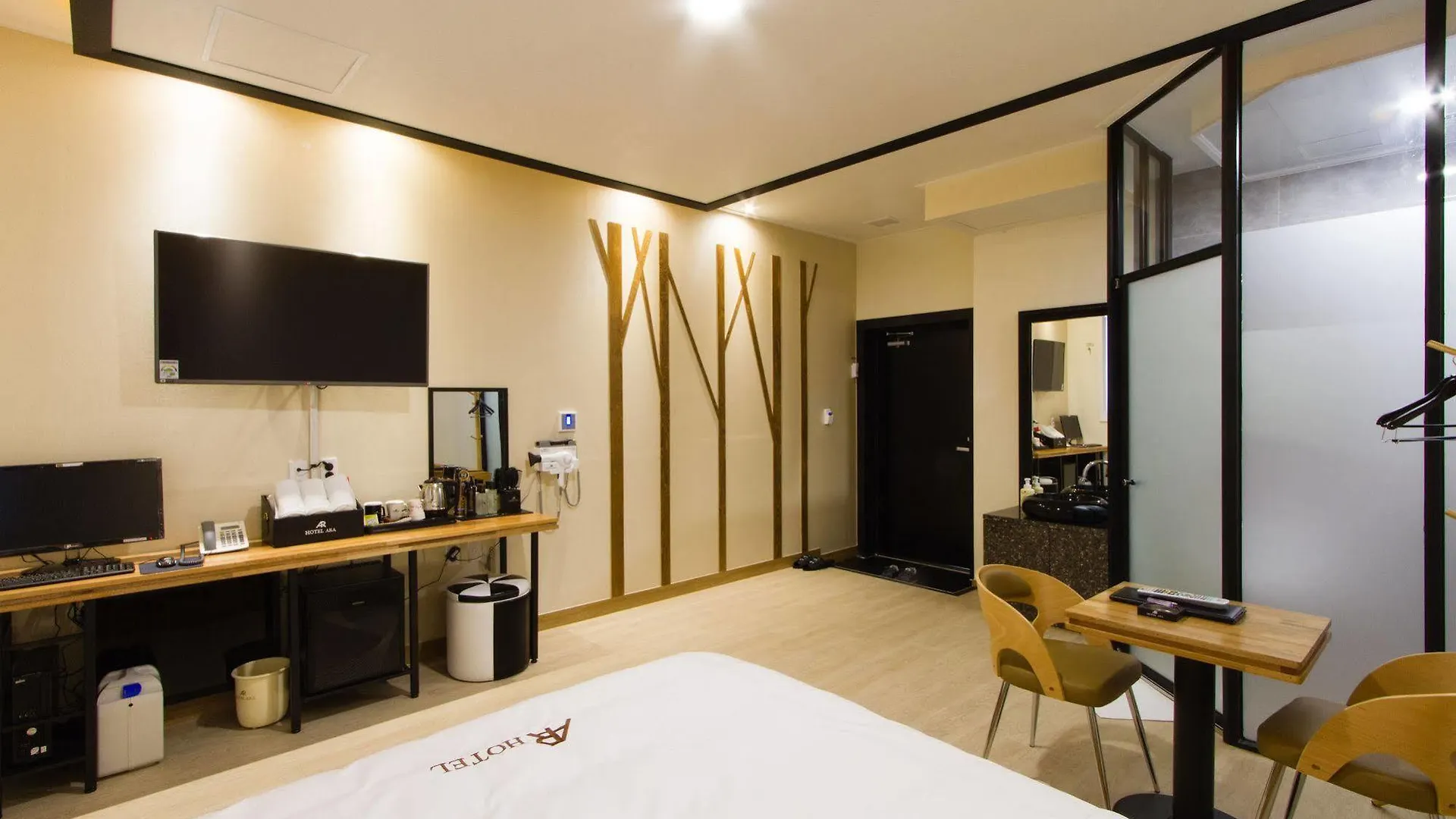 Ara Hotel Busan 2*,